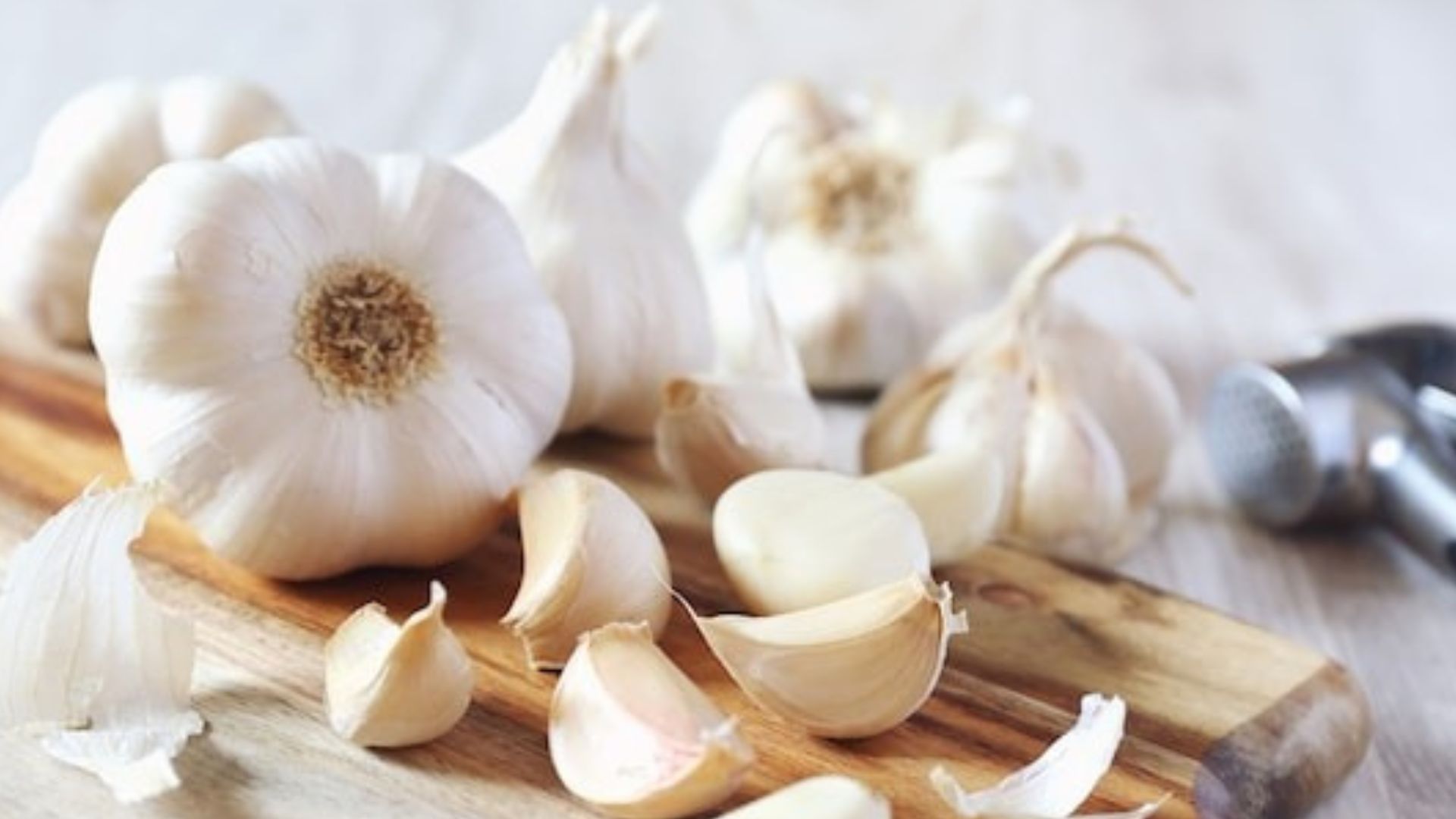  చలికాలంలో రోజు రెండు ఇవి తిన్నారంటే.. 